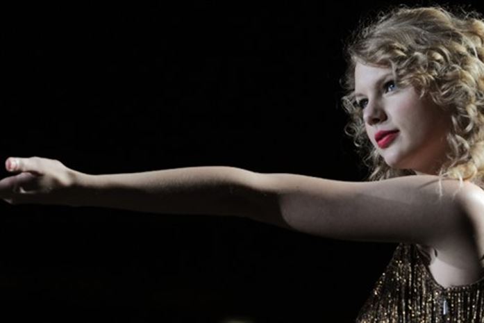 Taylor Swift wyruszyła w podróż ku dorosłości. Ale czy możemy jej zaufać?