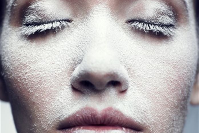 Wyjątkowo stresujący okres: co to oznacza dla skóry?