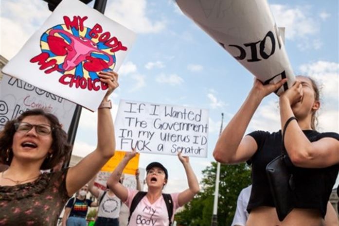 Aborcja to opieka zdrowotna. Czy koniec legalnej aborcji w naszym kraju również jest bliski?