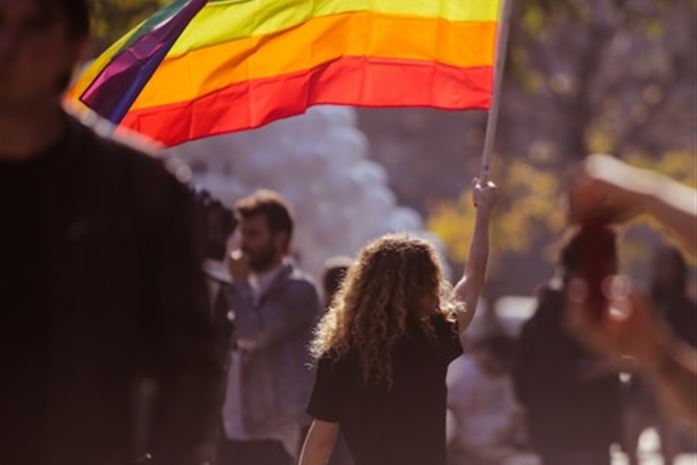 Drugi najbardziej zagrożony w Czechach. Osoby LGBTQ+ mają powody do niepokoju, po strzelaninie dochodzi do homofobii